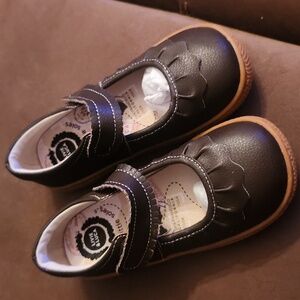 LIVIE AND LUCA brand new shoes size 11
